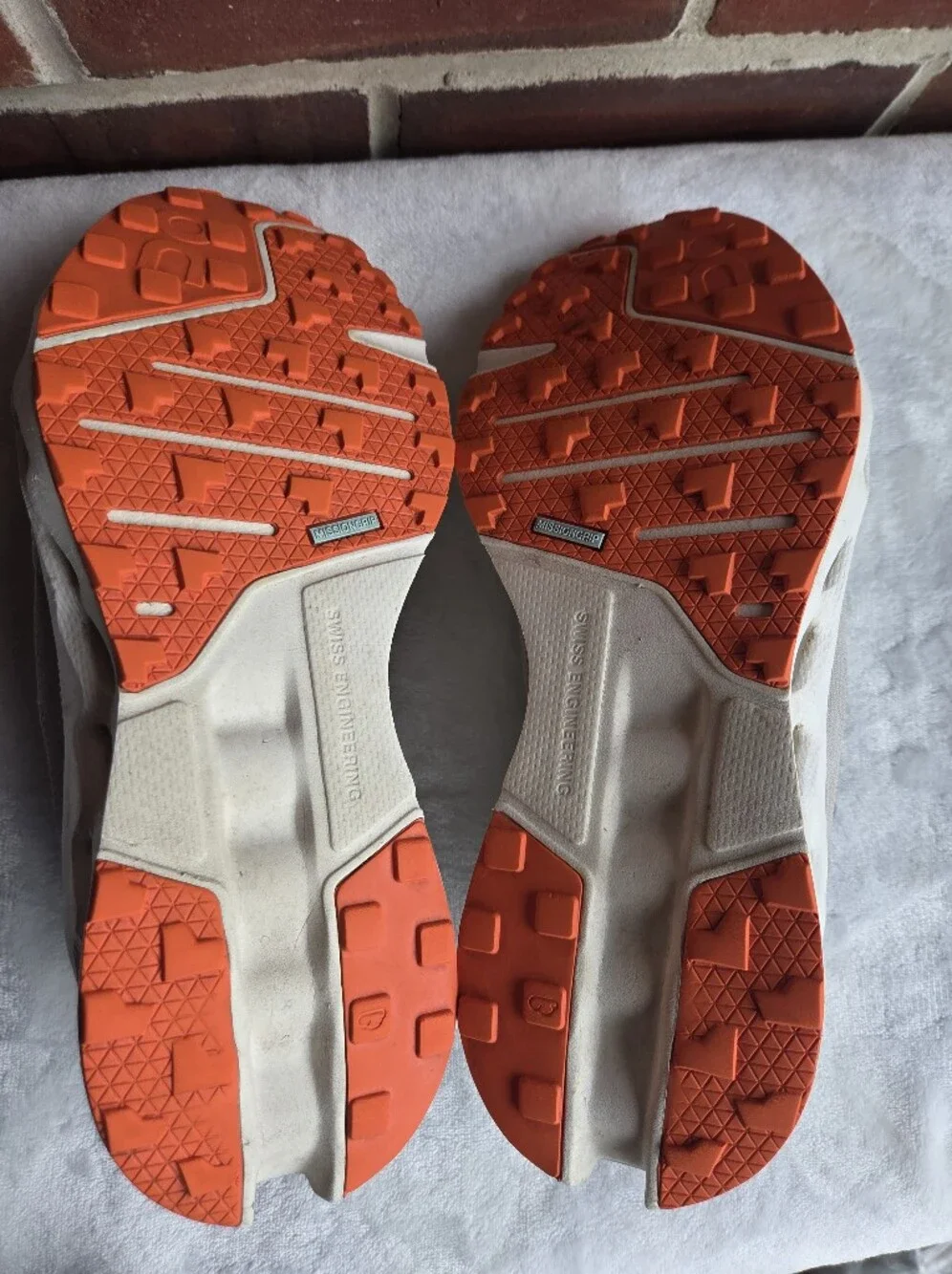 On Running Cloudsurfer Next Men's 11 Gray Orange Running Shoes EU 45 Road Sneake